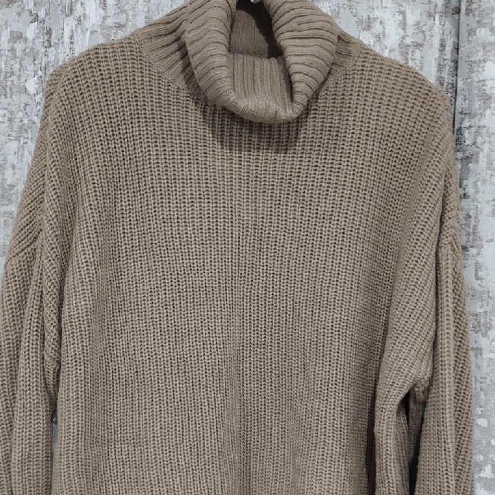 Splendid Beige Ribbed Sweater